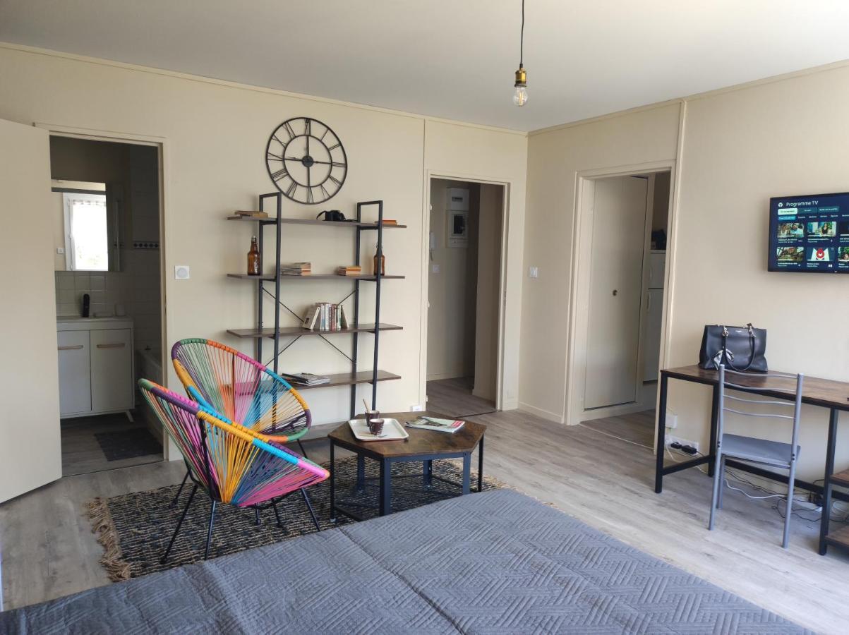 Studio - Meuble Tourisme, Trois Etoiles - 34 M2 Refait A Neuf- Residence Макон Екстер'єр фото