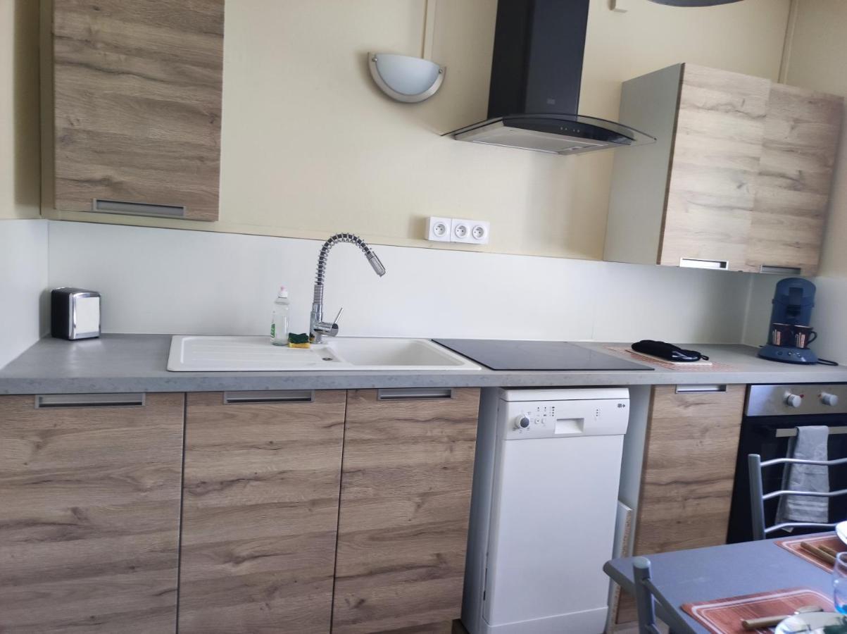 Studio - Meuble Tourisme, Trois Etoiles - 34 M2 Refait A Neuf- Residence Макон Екстер'єр фото